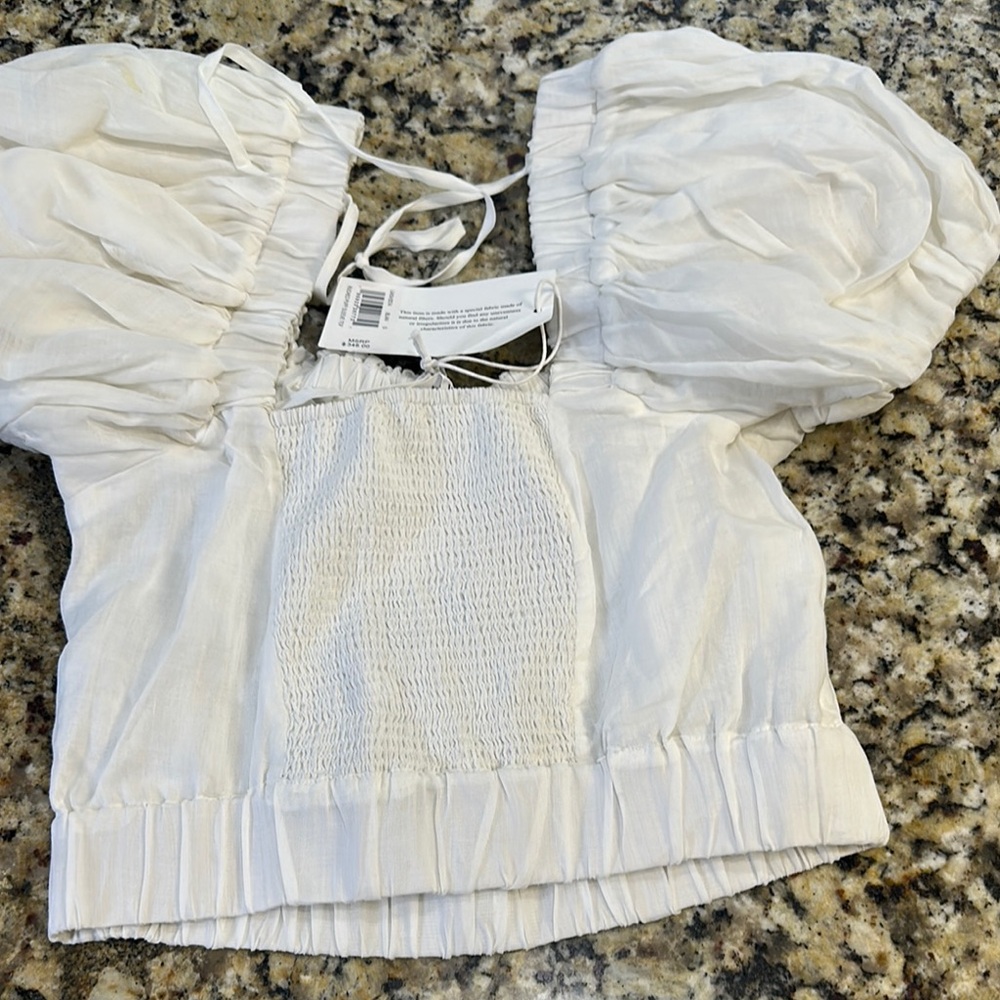 Frame Denim White Puff Sleeve Blouse perfect for summer - Picture 3 of 5